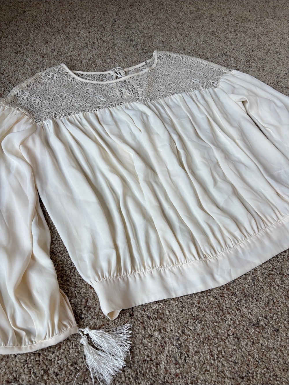 NWT - Guess Cream Lace Yoke Balloon Sleeve Top with Tassels Size L